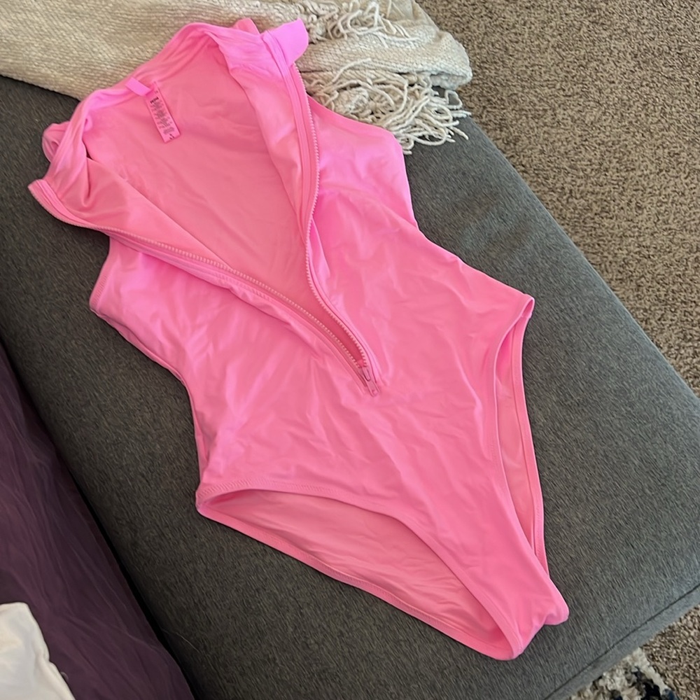 NWOT SKIMS | Sleeveless One Piece Swimsuit